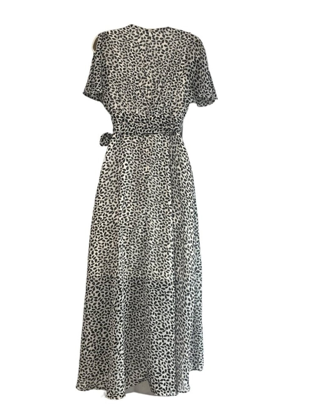 Eliza J. Split Sleeve Faux Wrap Dress, White/Black, Sz. 0 - Picture 10 of 12
